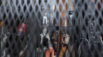 120 Hours Behind Bars S02E01 WEB H264-RBB